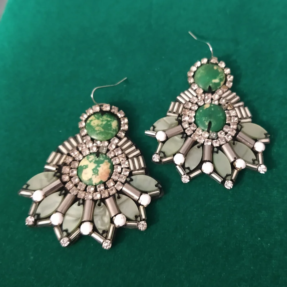 🆕Anthropologie✨Jadeite Dangles - Picture 4 of 7